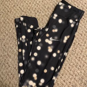 Nike Black and White Patterned Leggings